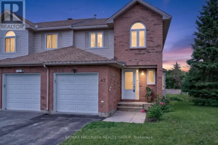 45 BIRCHBANK CRESCENT, Ottawa
