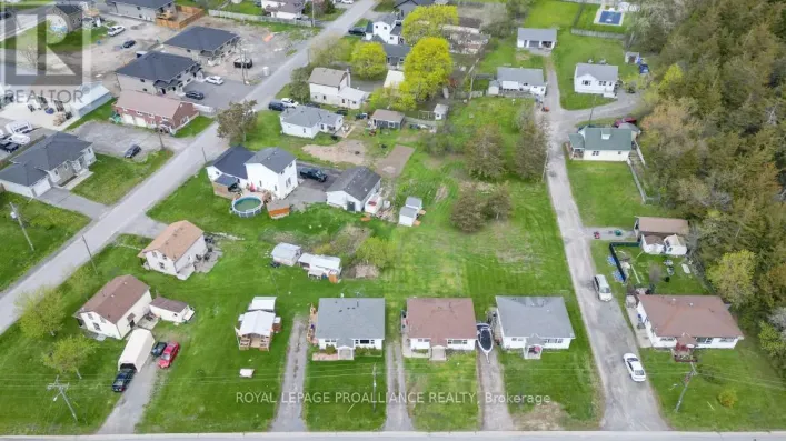 45 BLACK DIAMOND ROAD, Belleville