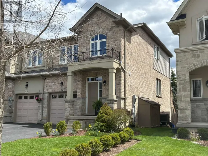 45 CANDLEWOOD COURT, Hamilton