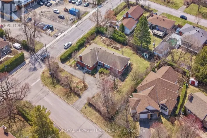 45 CAPILANO DRIVE, Ottawa