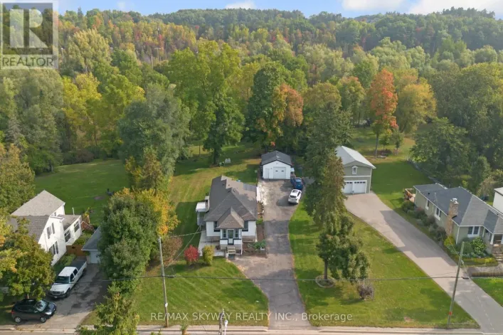 45 CONFEDERATION STREET, Halton Hills