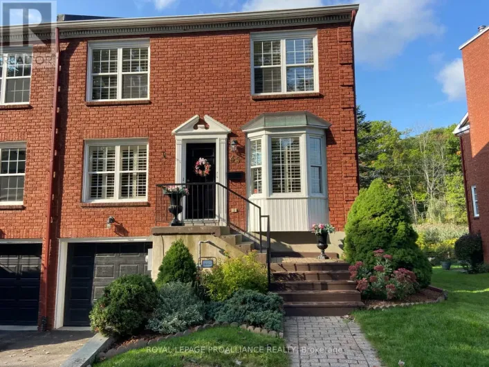 45 COUNTRY CLUB PLACE, Brockville