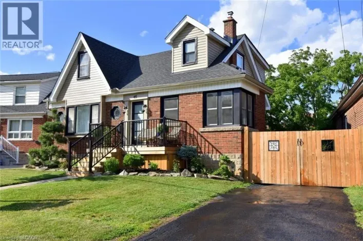 45 DUNKIRK Drive, Hamilton