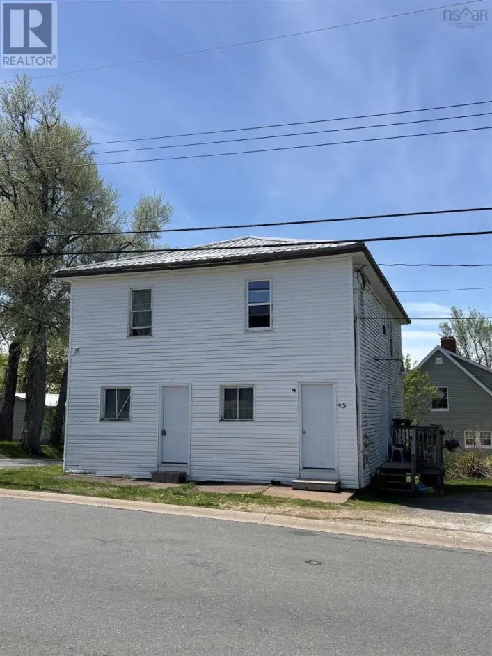 45 Mechanic Street, Springhill