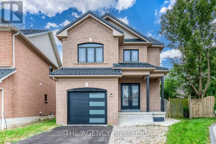 House for sale: 45 PALOMINO PLACE, Whitby