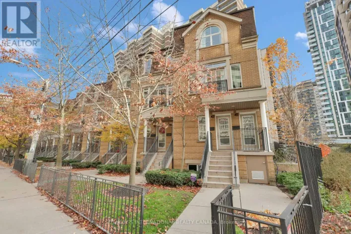 45 PLEASANT BOULEVARD, Toronto