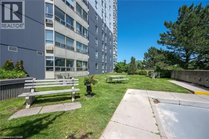45 POND MILLS Road Unit# 1007, London