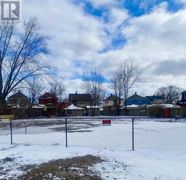 45 RIVERSIDE DRIVE, Welland
