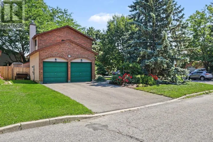 45 SHADETREE CRESCENT, Ottawa