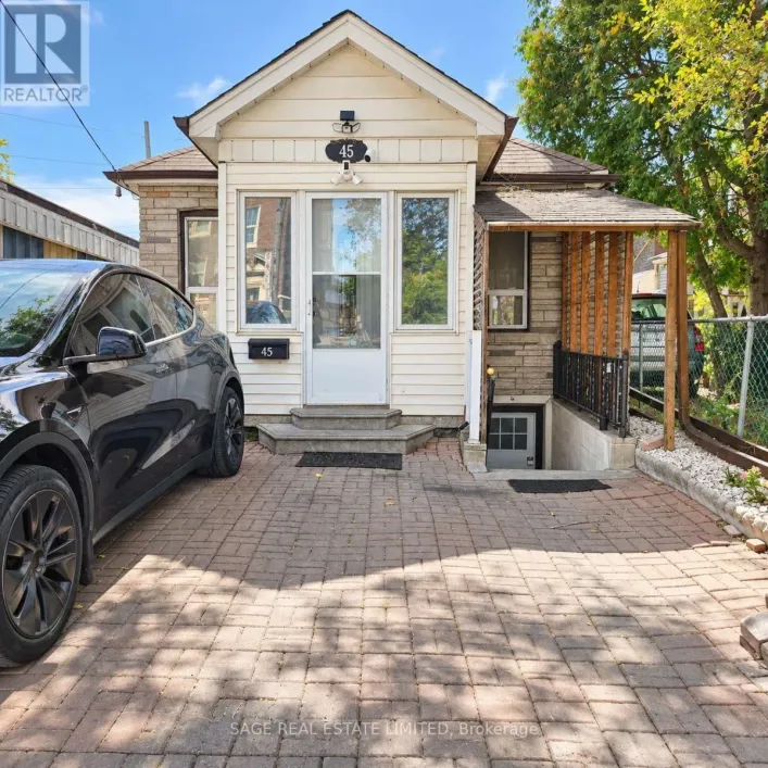 45 TURNBERRY AVENUE, Toronto