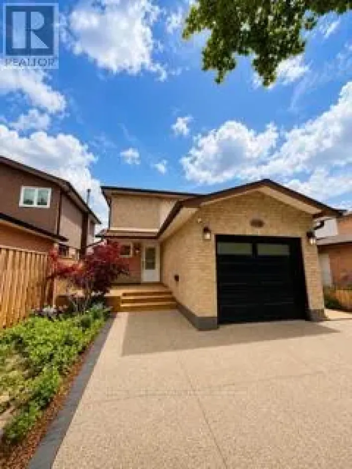 45 VODDEN STREET, Brampton