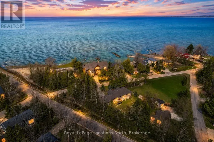 45 WILLIAM AVENUE, Wasaga Beach
