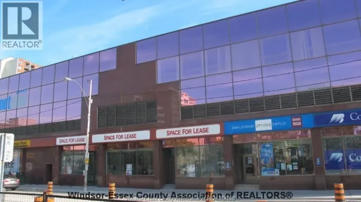 45 WYANDOTTE STREET West, Windsor