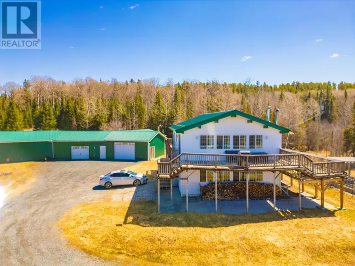 450 School RD, Kenora