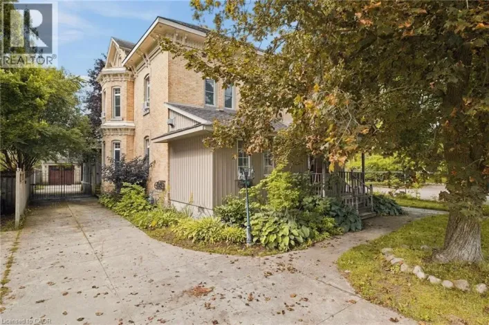 450 W MAIN Street W, Listowel