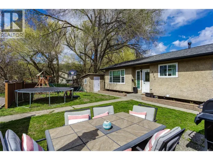 4501 16 Avenue, Vernon