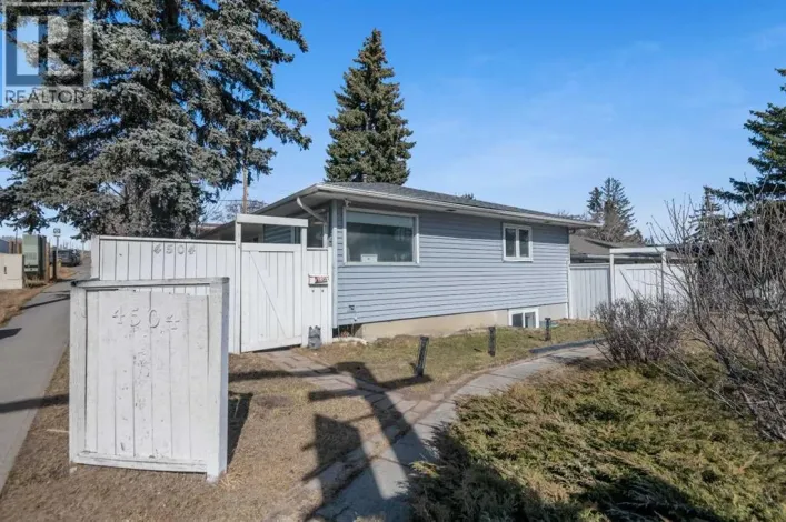 4504 14 Street NW, Calgary