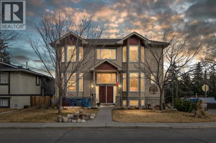 4504 70 Street NW, Calgary