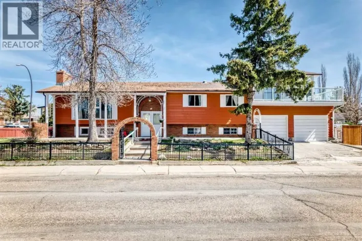 451 Huntbourne Hill NE, Calgary