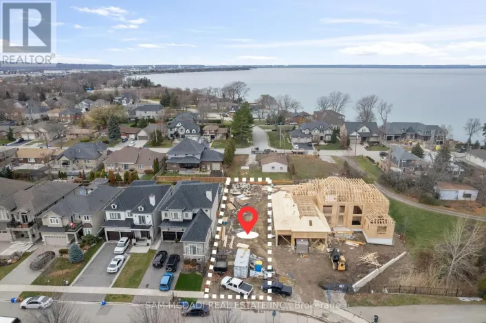 451 MONTREAL CIRCLE, Hamilton