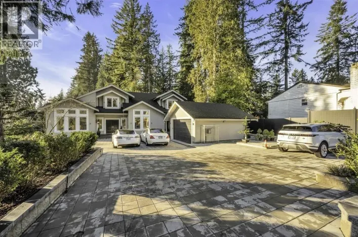 4511 CAPILANO ROAD, North Vancouver