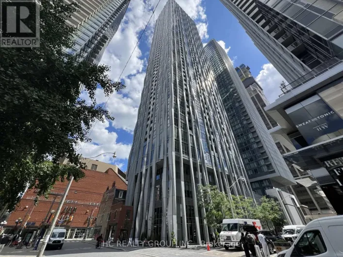 4512 - 1 YORKVILLE AVENUE, Toronto