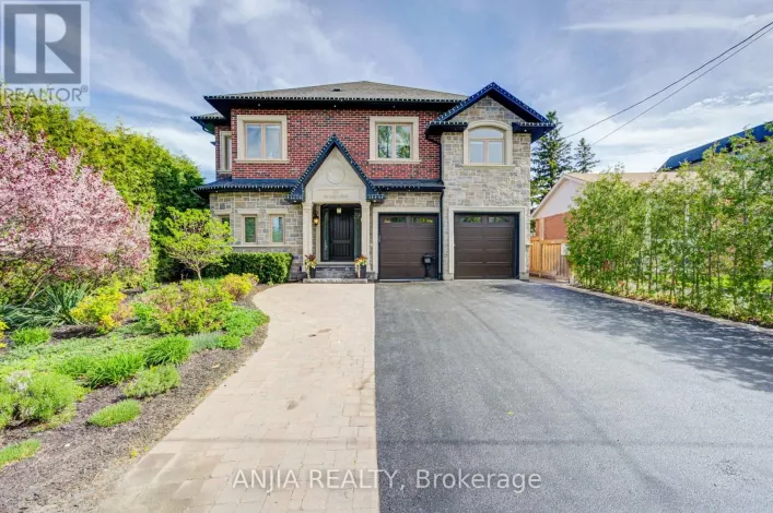 452 FERNLEIGH CIRCLE S, Richmond Hill