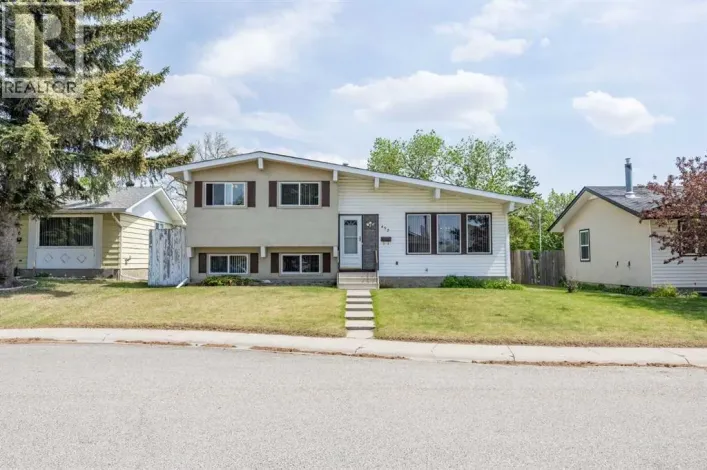 452 Manora Way NE, Calgary