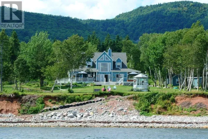 45227 Cabot Trail, North Shore
