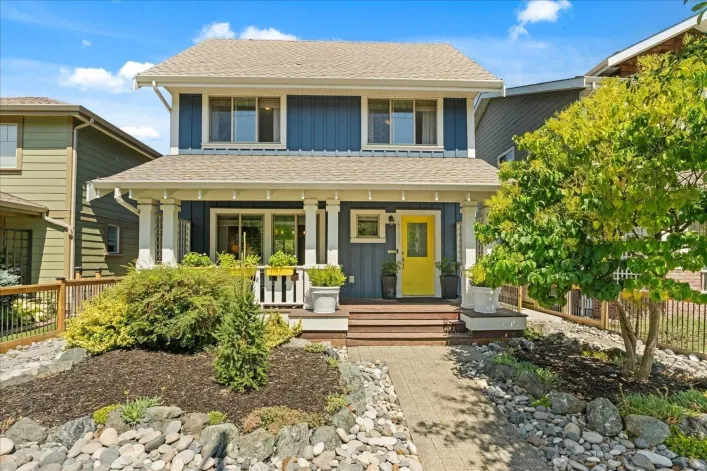 45297 SOOWAHLIE CRESCENT|Garrison Crossing, Chilliwack