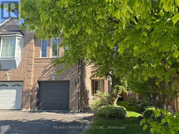 453 HEDDLE CRESCENT, Newmarket