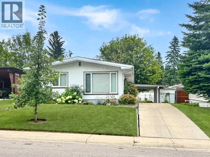 4536 Claret Street NW, Calgary