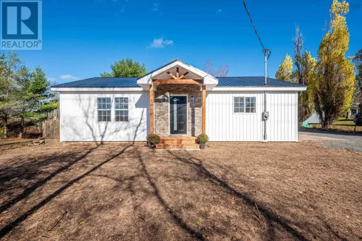 4541 Highway 1, Three Mile Plains