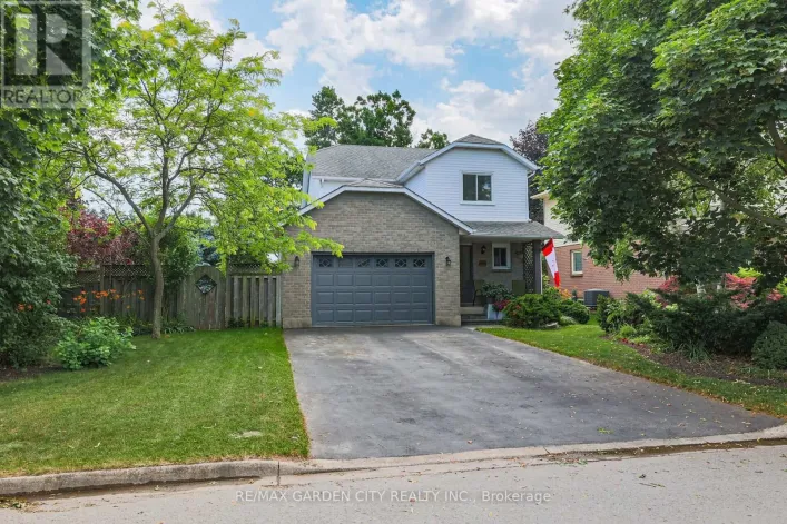 4542 IVY GARDENS CRESCENT, Lincoln