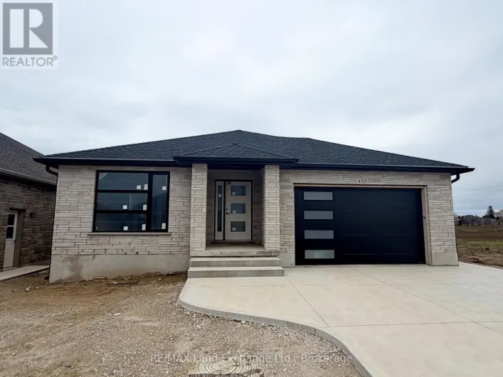 455 BURNSIDE STREET, Saugeen Shores