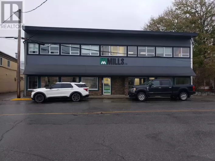 4554 LAZELLE AVENUE, Terrace