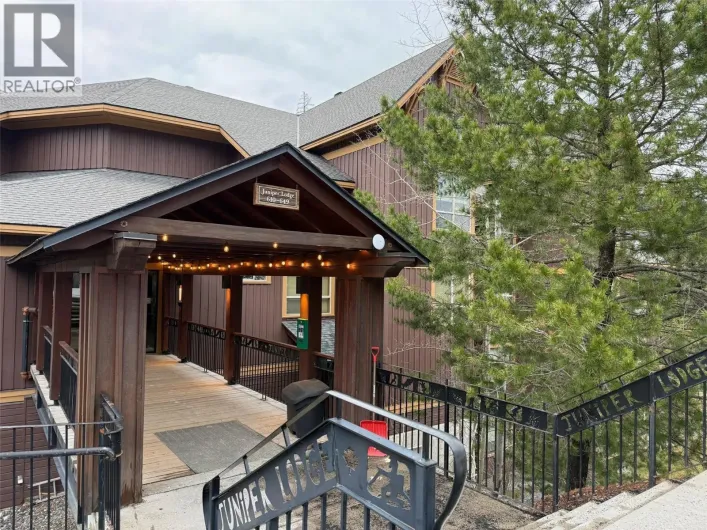 4559 TIMBERLINE Crescent Unit# 613D, Fernie