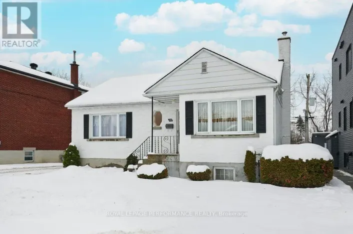 456 BLAKE BOULEVARD, Ottawa