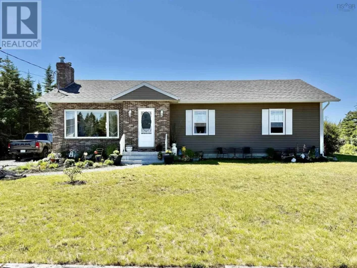 456 Centreville South Side Road, South Side