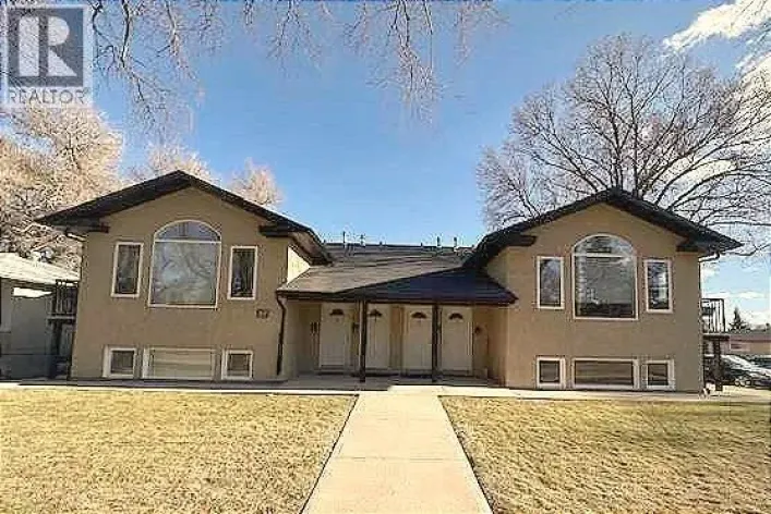 457 3 Street NW, Medicine Hat