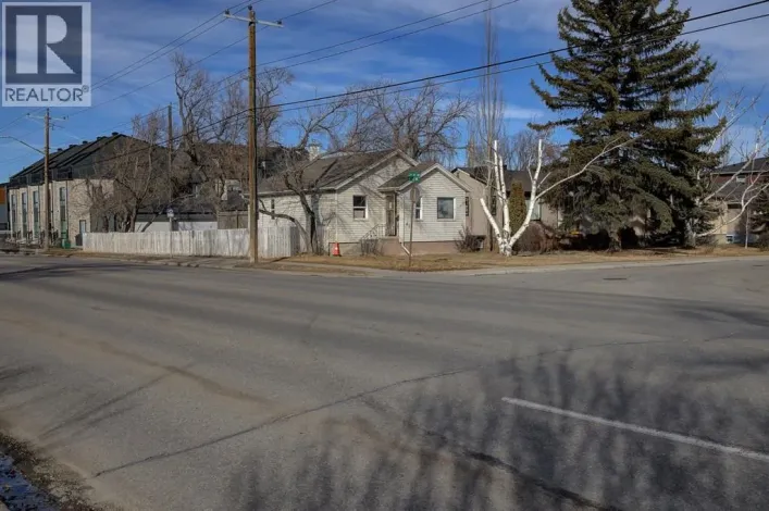 458 34 Avenue NW, Calgary