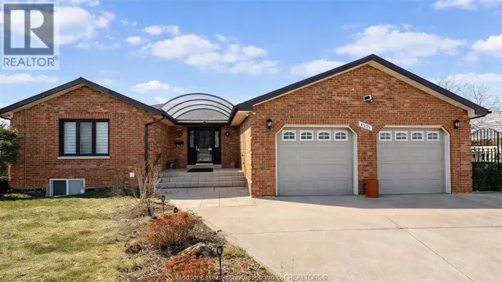 4585 HOWARD AVENUE, Windsor