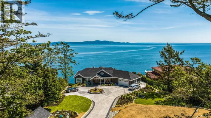 4585 Leyns Rd, Saanich