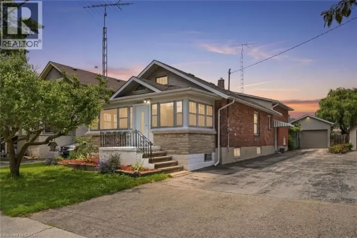 4587 THIRD Avenue, Niagara Falls