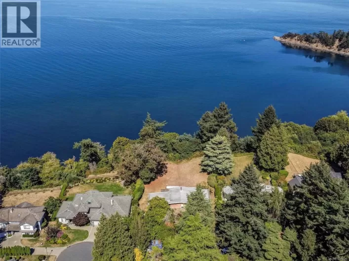 4598 Torquay Dr, Saanich