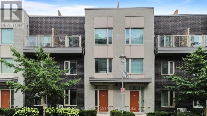 46 - 26 APPLEWOOD LANE, Toronto