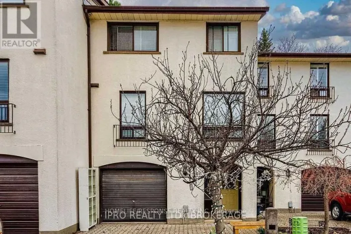46 - 6679 SHELTER BAY ROAD, Mississauga