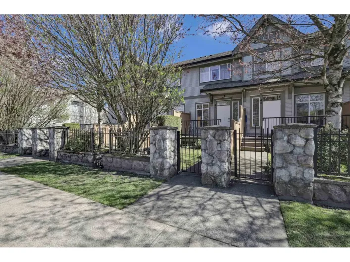 46 8726 159 STREET, Surrey