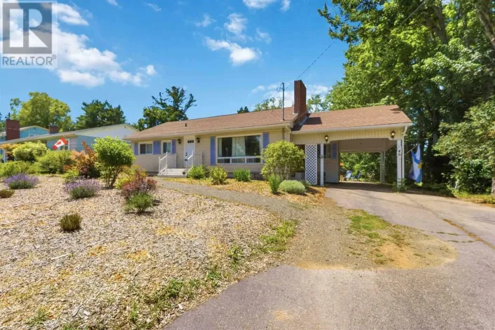 46 Campbell Avenue, Windsor