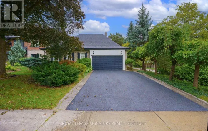 46 CARAVAN DRIVE, Toronto